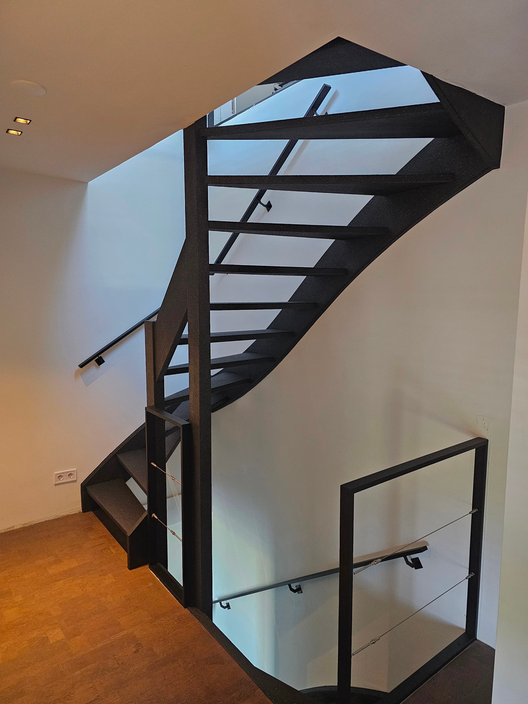Omnistair Signature Charcoal Stone — Stone trapafwerking