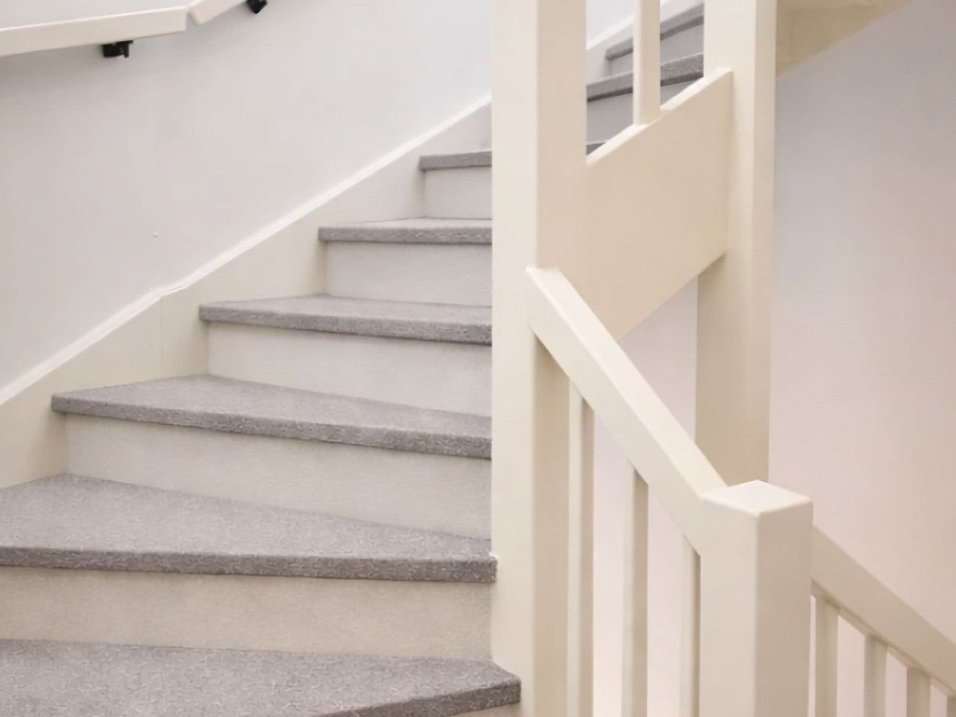 Dichte trap renovatie ontwerp