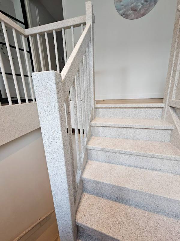 trap renovatie met Arctic Blend stone structuur in Woerden